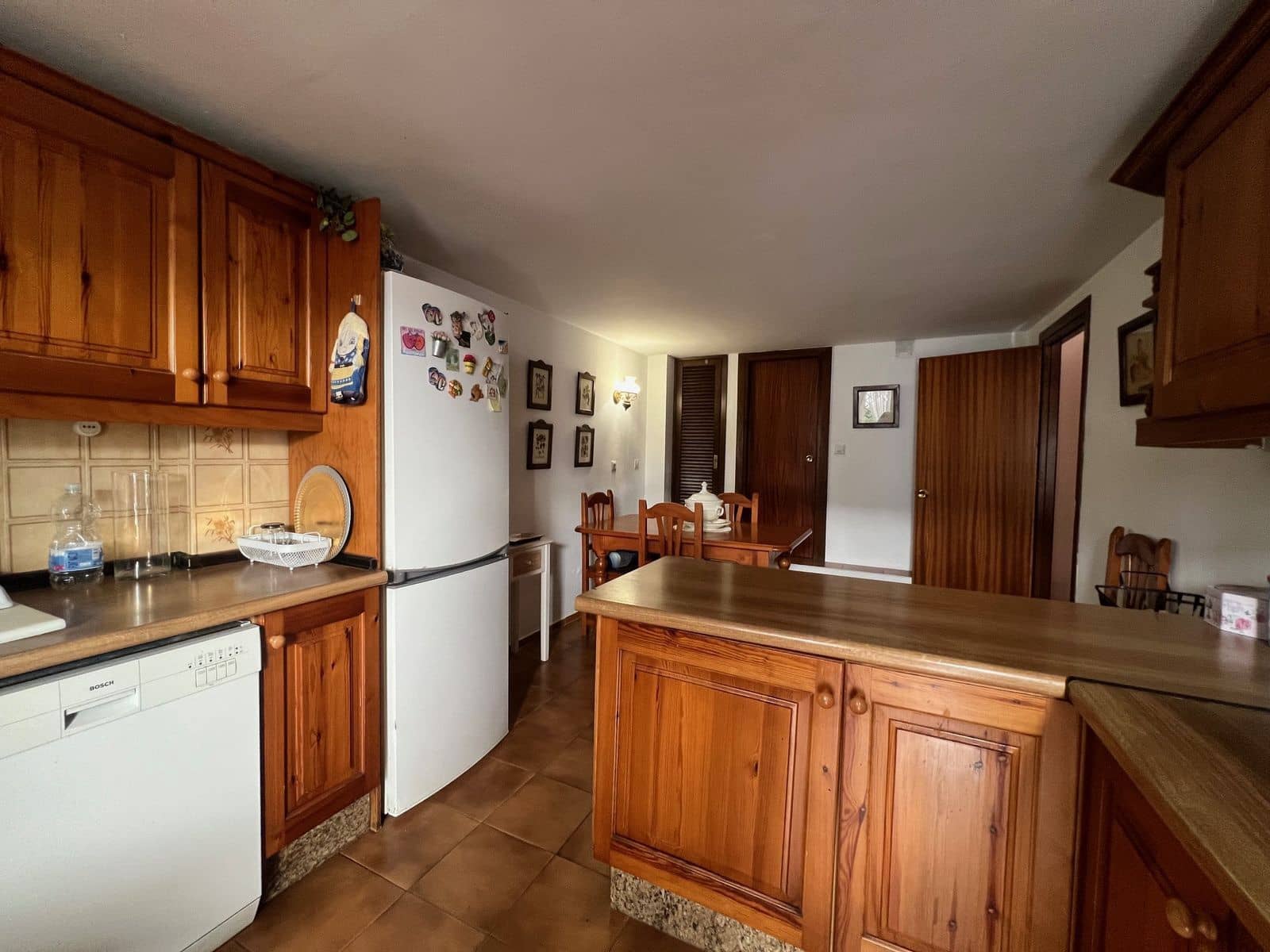 6 sovrum Semi-fristående Villa till salu i Estepona - 620 000 € (Ref: 9812177)