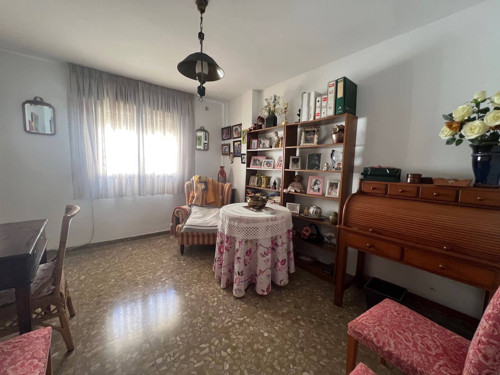 6 sovrum Semi-fristående Villa till salu i Estepona - 620 000 € (Ref: 9812177)