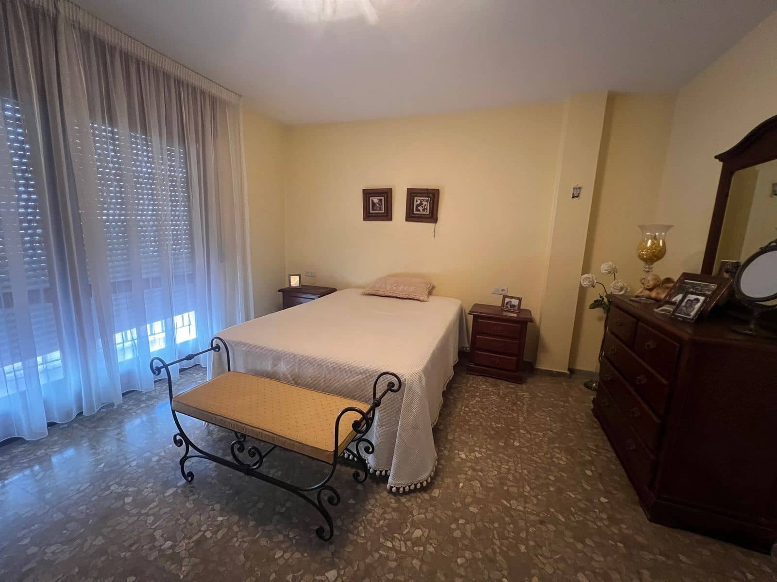 6 sovrum Semi-fristående Villa till salu i Estepona - 620 000 € (Ref: 9812177)