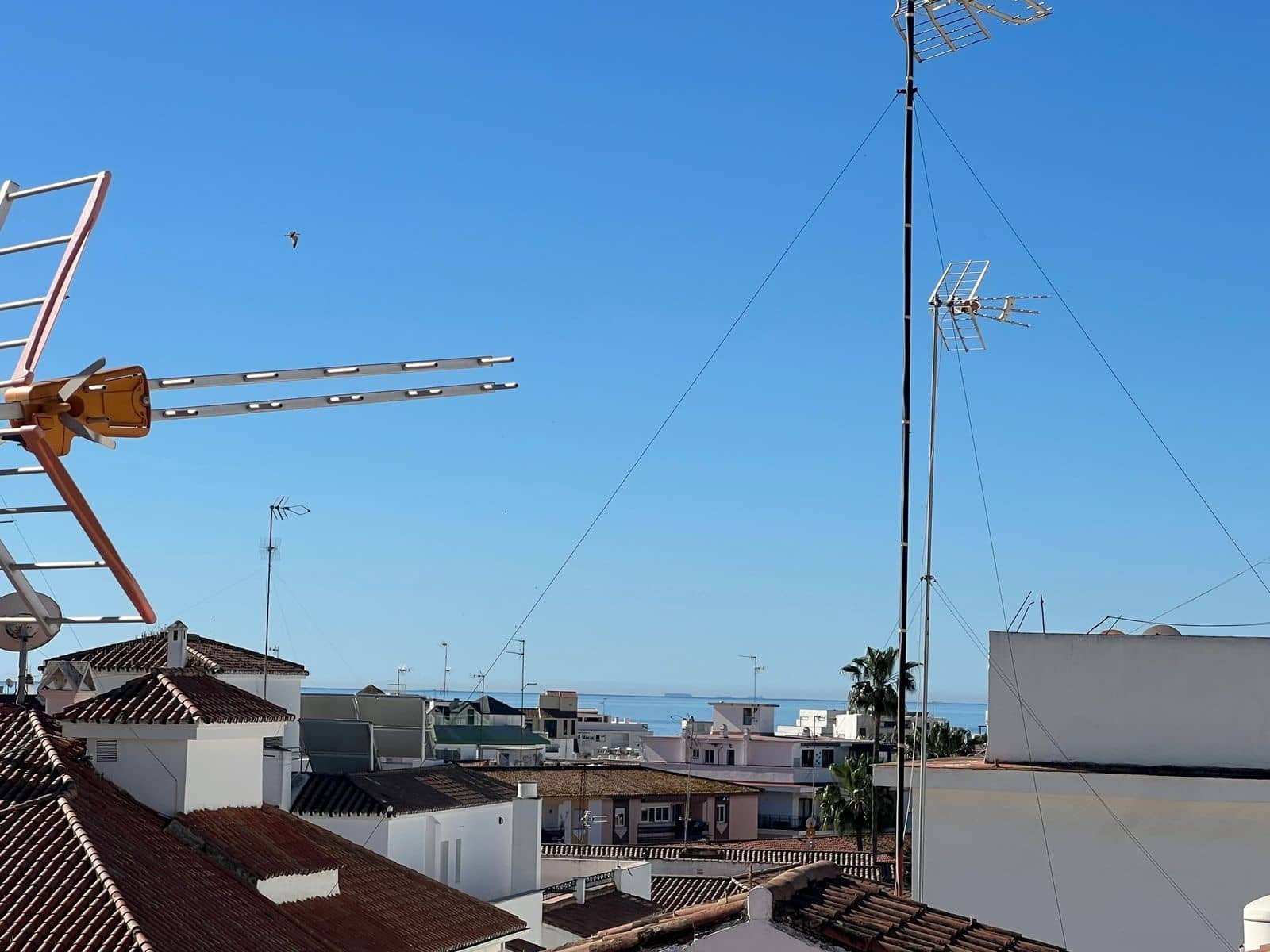 6 sovrum Semi-fristående Villa till salu i Estepona - 620 000 € (Ref: 9812177)