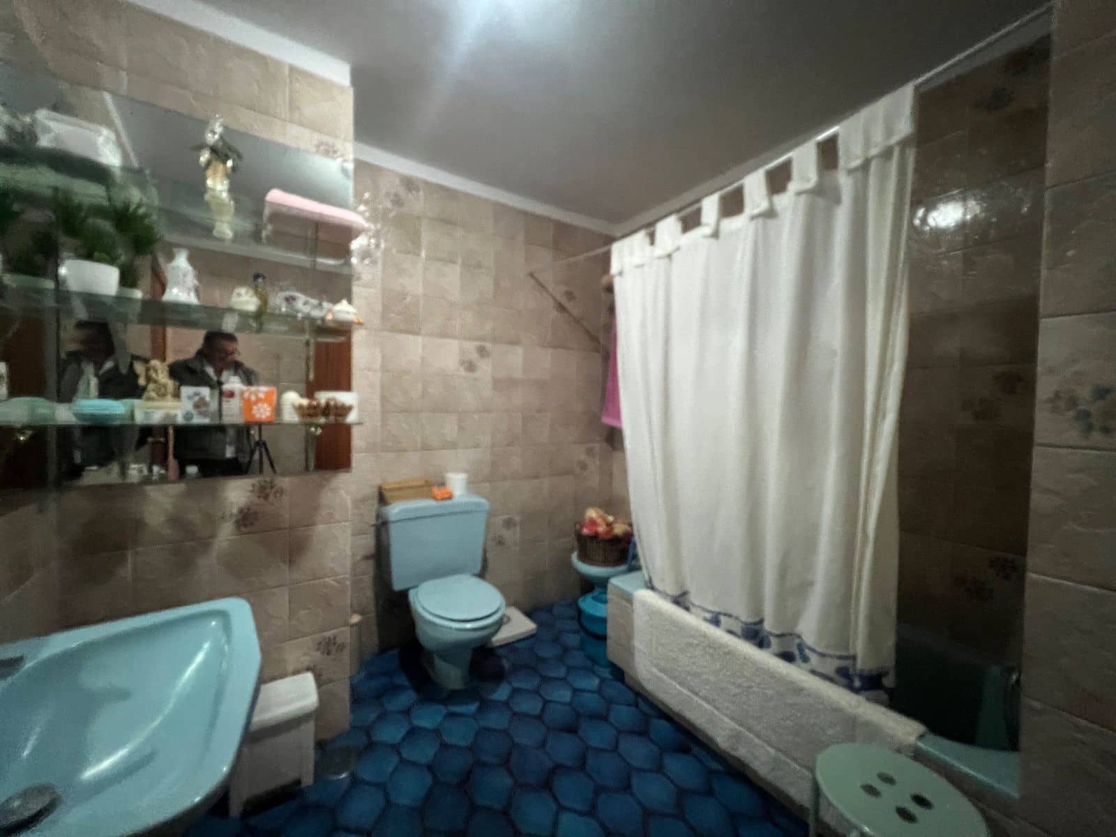 6 sovrum Semi-fristående Villa till salu i Estepona - 620 000 € (Ref: 9812177)