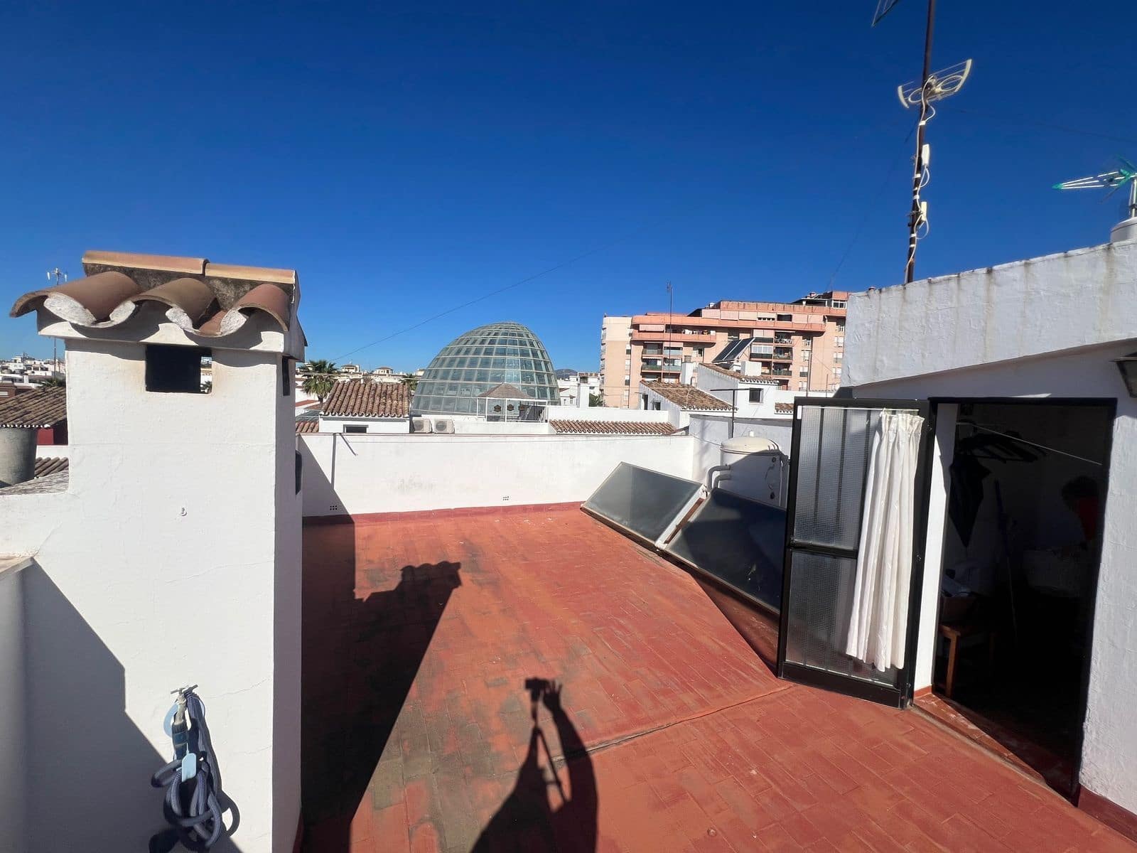 6 sovrum Semi-fristående Villa till salu i Estepona - 620 000 € (Ref: 9812177)