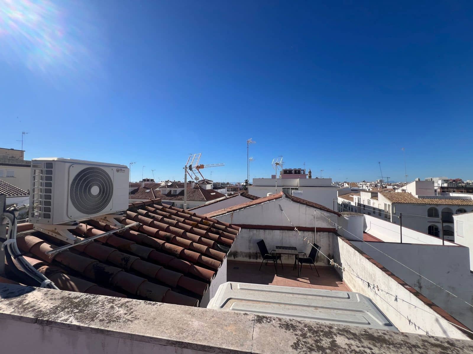 6 sovrum Semi-fristående Villa till salu i Estepona - 620 000 € (Ref: 9812177)