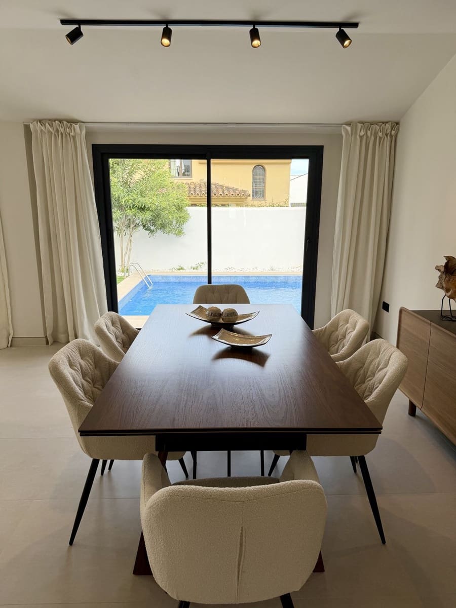 5 chambre Villa/Maison à vendre à Puerto Banus - 2 200 000 € (Ref: 9812178)