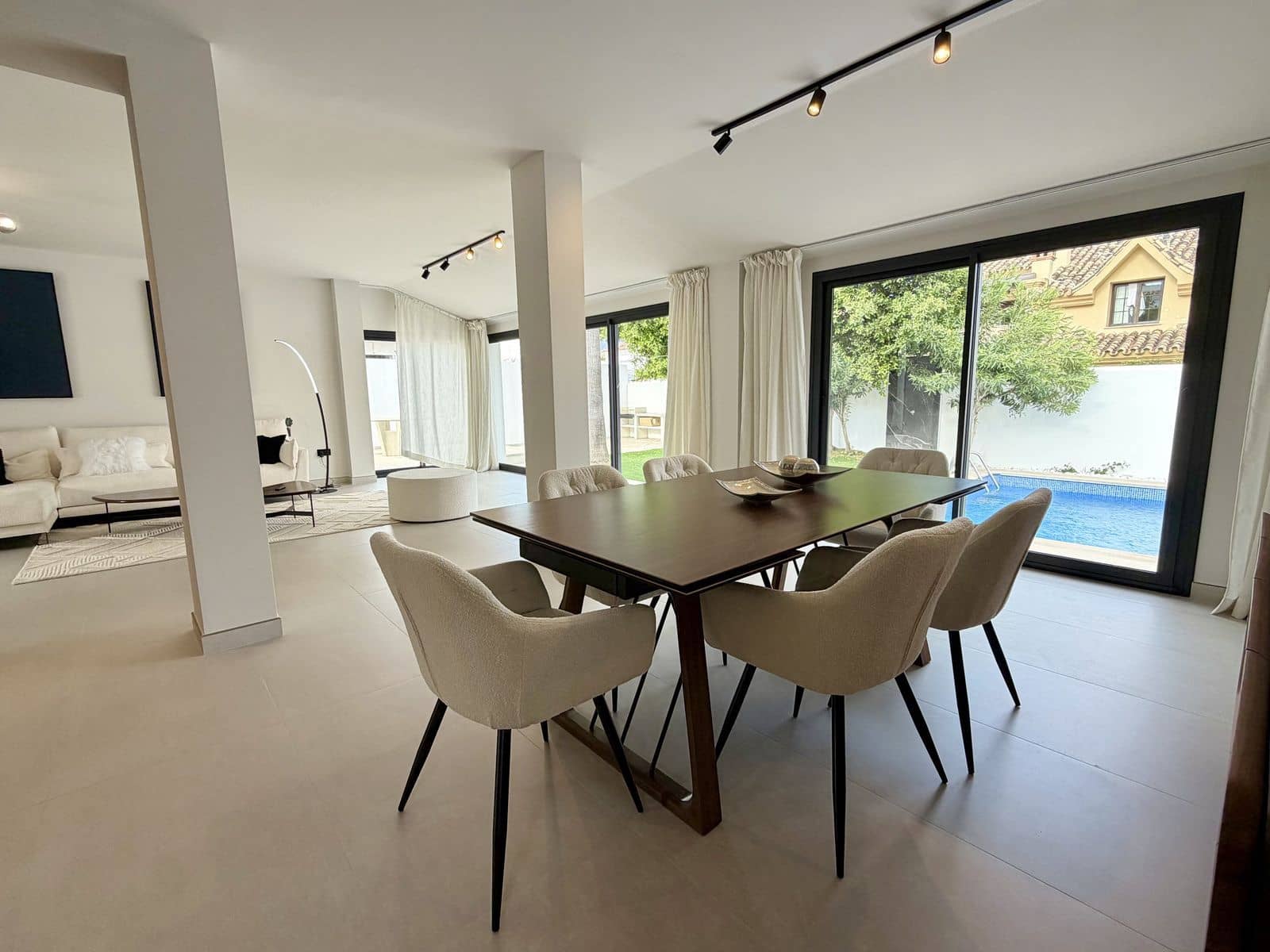 5 chambre Villa/Maison à vendre à Puerto Banus - 2 200 000 € (Ref: 9812178)