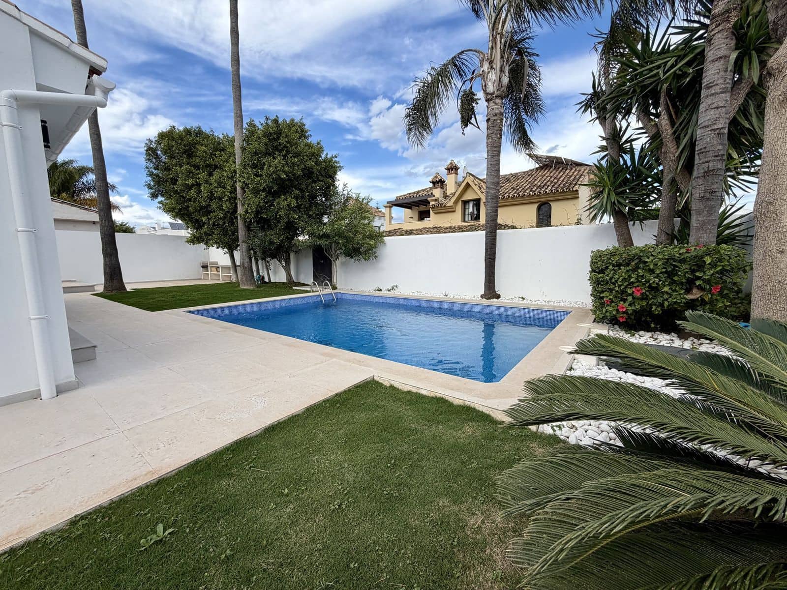 5 chambre Villa/Maison à vendre à Puerto Banus - 2 200 000 € (Ref: 9812178)