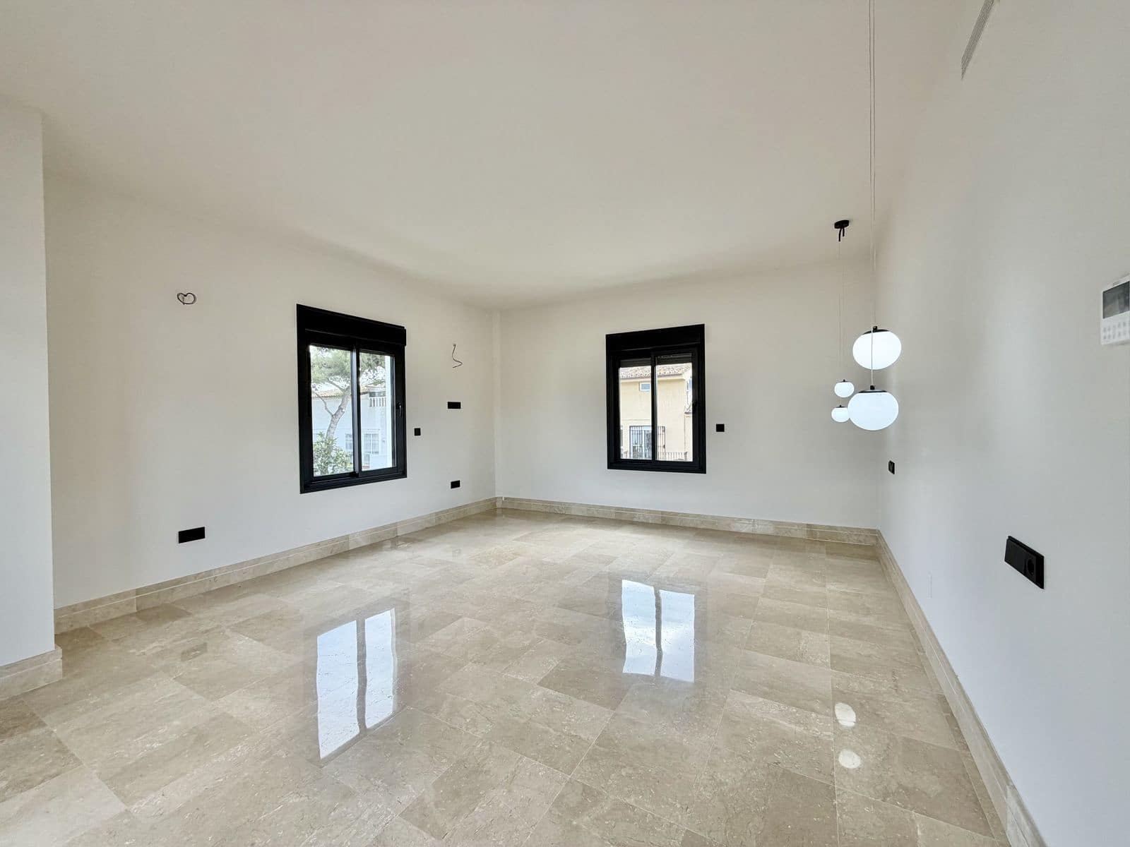 5 chambre Villa/Maison à vendre à Puerto Banus - 2 200 000 € (Ref: 9812178)