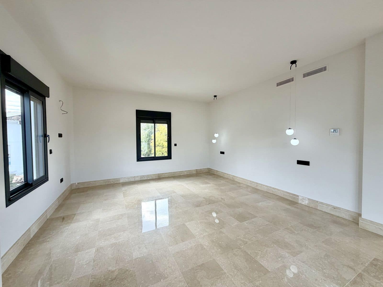 5 chambre Villa/Maison à vendre à Puerto Banus - 2 200 000 € (Ref: 9812178)