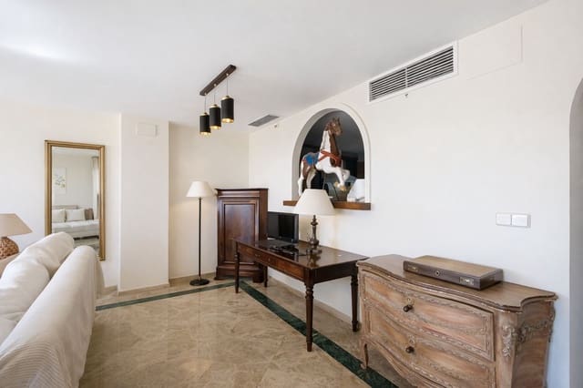 3 makuuhuone Omakotitalo myytävänä paikassa Buenas Noches, Estepona - 450 000 € (Ref: 9812179)