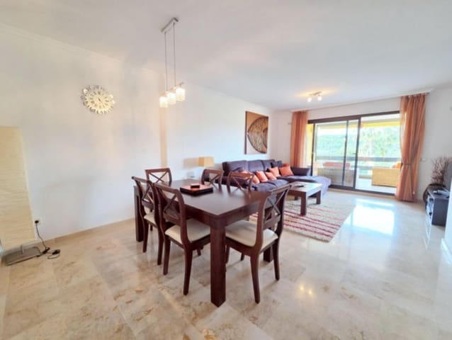 Apartamento de 3 habitaciones en Casares en venta - 415.000 € (Ref: 9812181)