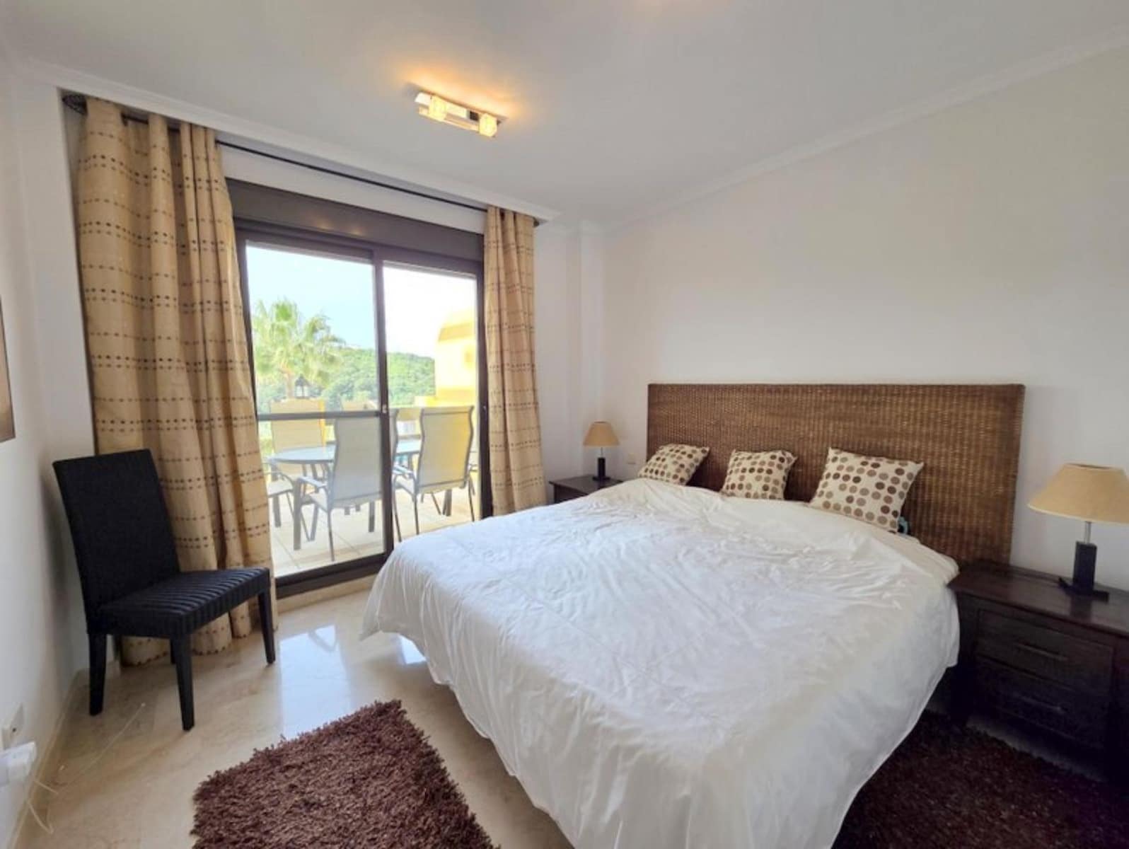 Apartamento de 3 habitaciones en Casares en venta - 415.000 € (Ref: 9812181)