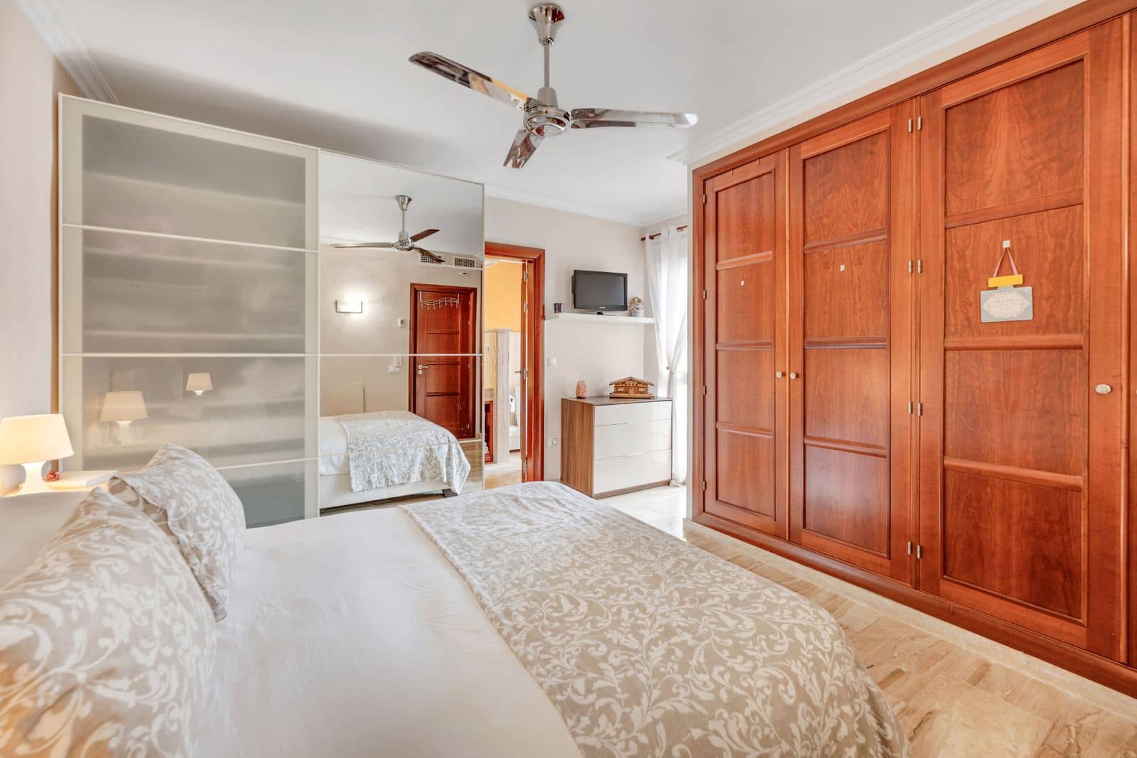 3 quarto Moradia Geminada para venda em Mijas Costa - 699 950 € (Ref: 9812183)
