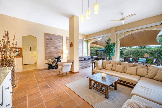 3 quarto Moradia Geminada para venda em Mijas Costa, Mijas - 699 950 € (Ref: 9812183)