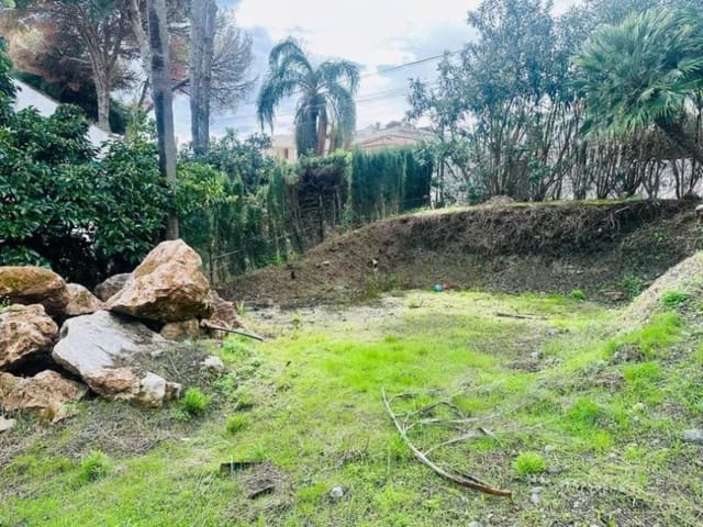 Terreno para Construção para venda em Nueva Andalucia, Marbella - 920 000 € (Ref: 9812188)