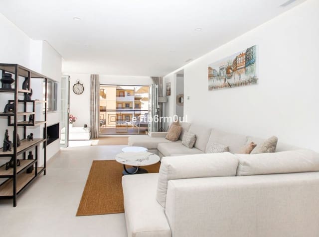2 Zimmer Apartment zu verkaufen in Nueva Andalucia, Marbella - 695.000 € (Ref: 9812190)