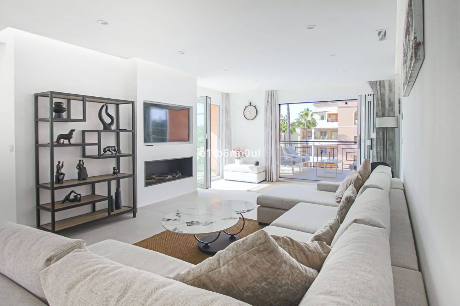 2 Zimmer Apartment zu verkaufen in Nueva Andalucia - 695.000 € (Ref: 9812190)
