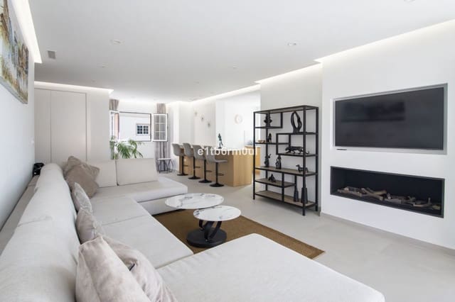 2 Zimmer Apartment zu verkaufen in Nueva Andalucia, Marbella - 695.000 € (Ref: 9812190)