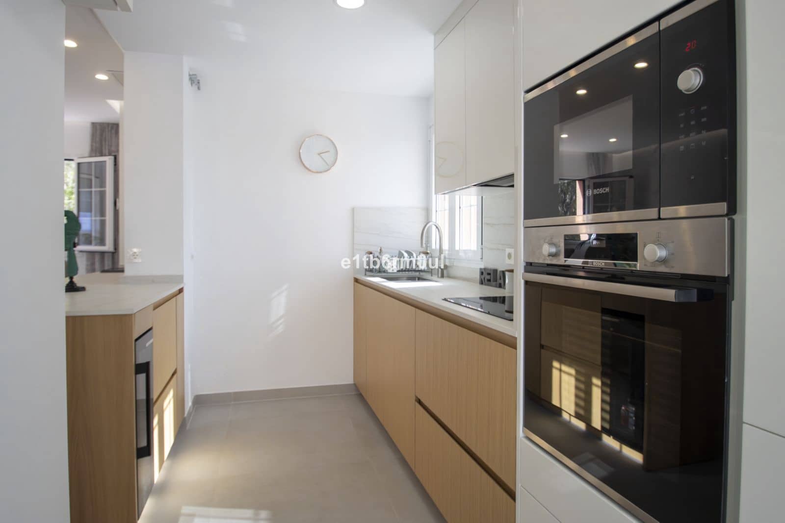 2 Zimmer Apartment zu verkaufen in Nueva Andalucia - 695.000 € (Ref: 9812190)