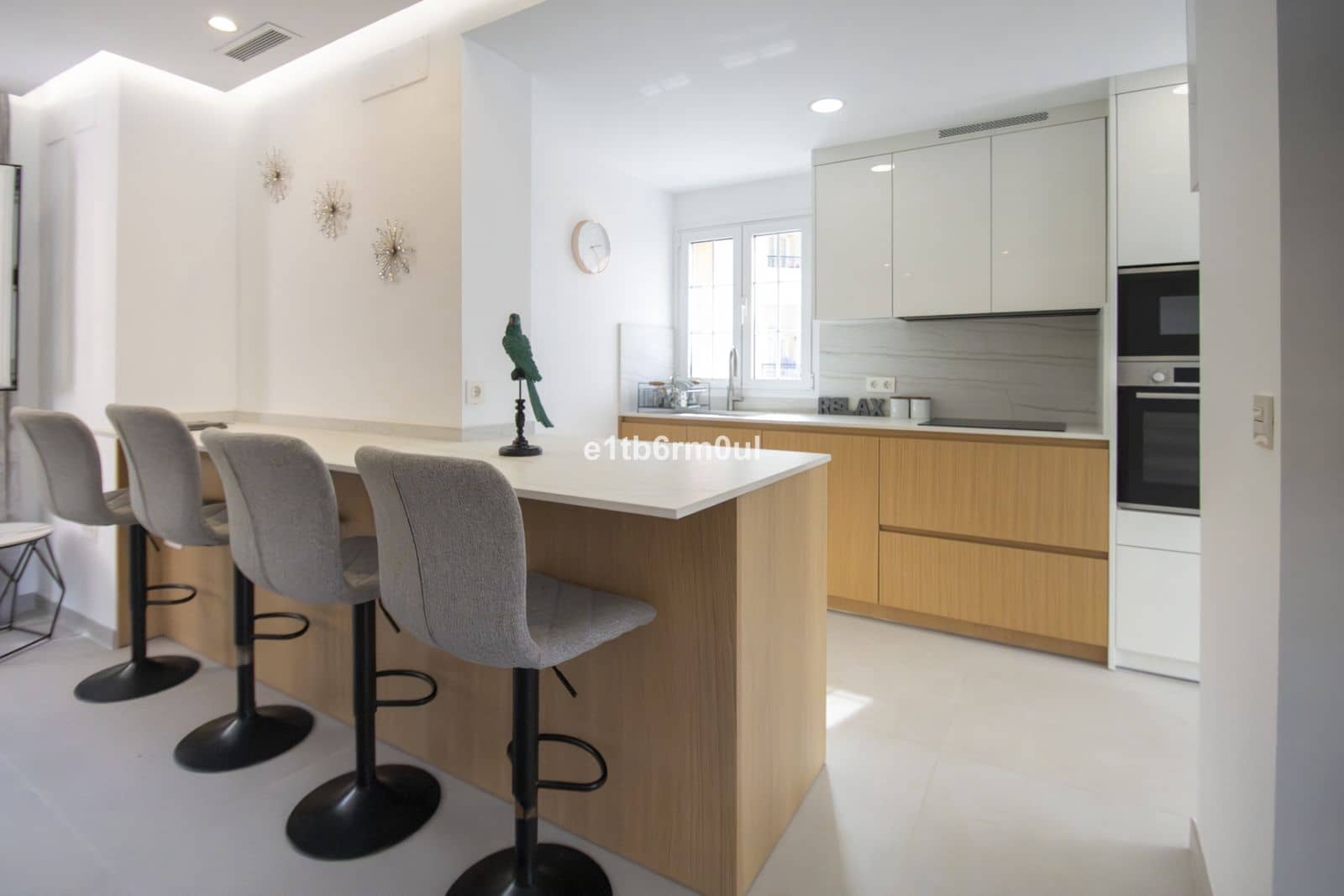 2 Zimmer Apartment zu verkaufen in Nueva Andalucia - 695.000 € (Ref: 9812190)