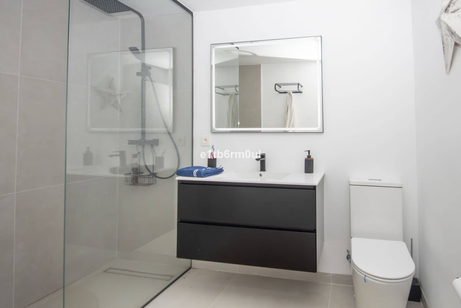 2 Zimmer Apartment zu verkaufen in Nueva Andalucia - 695.000 € (Ref: 9812190)