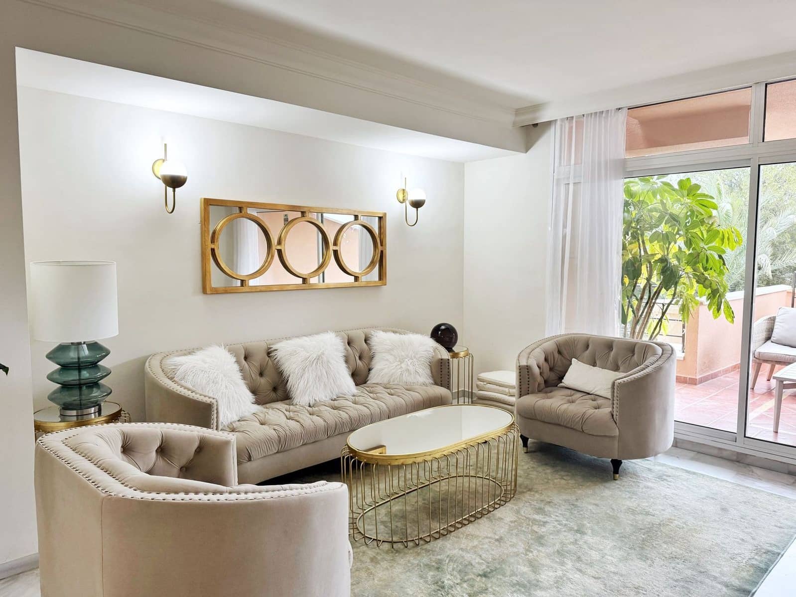 Apartamento de 2 habitaciones en Nueva Andalucia en venta - 525.000 € (Ref: 9812191)