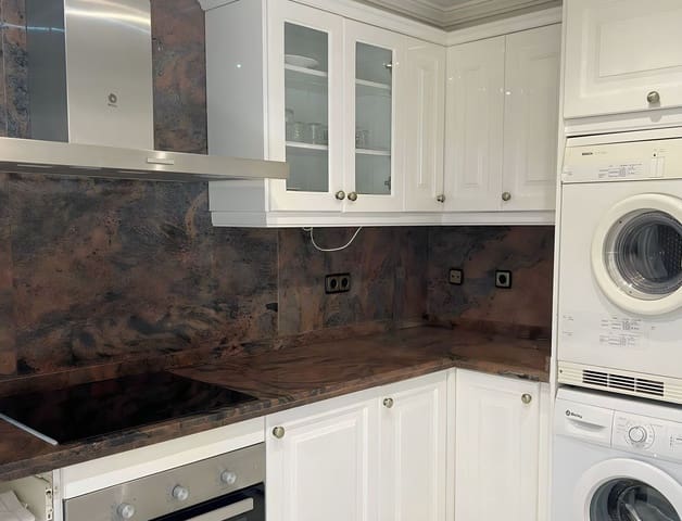Apartamento de 2 habitaciones en Nueva Andalucia, Marbella en venta - 525.000 € (Ref: 9812191)