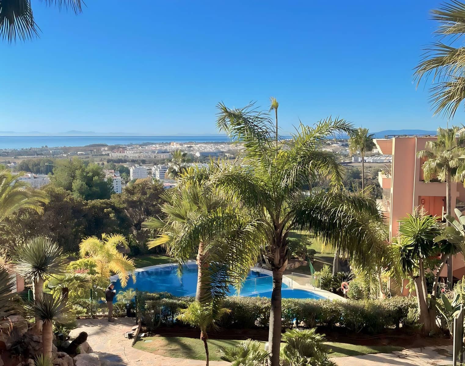 Apartamento de 2 habitaciones en Nueva Andalucia en venta - 525.000 € (Ref: 9812191)