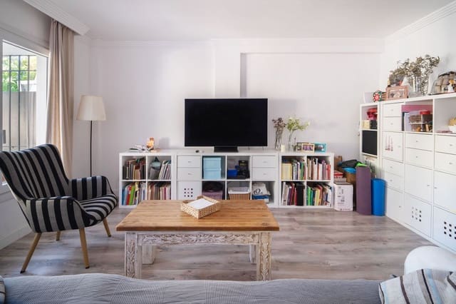 4 makuuhuone Omakotitalo myytävänä paikassa Atalaya-Isdabe, Estepona - 440 000 € (Ref: 9812194)