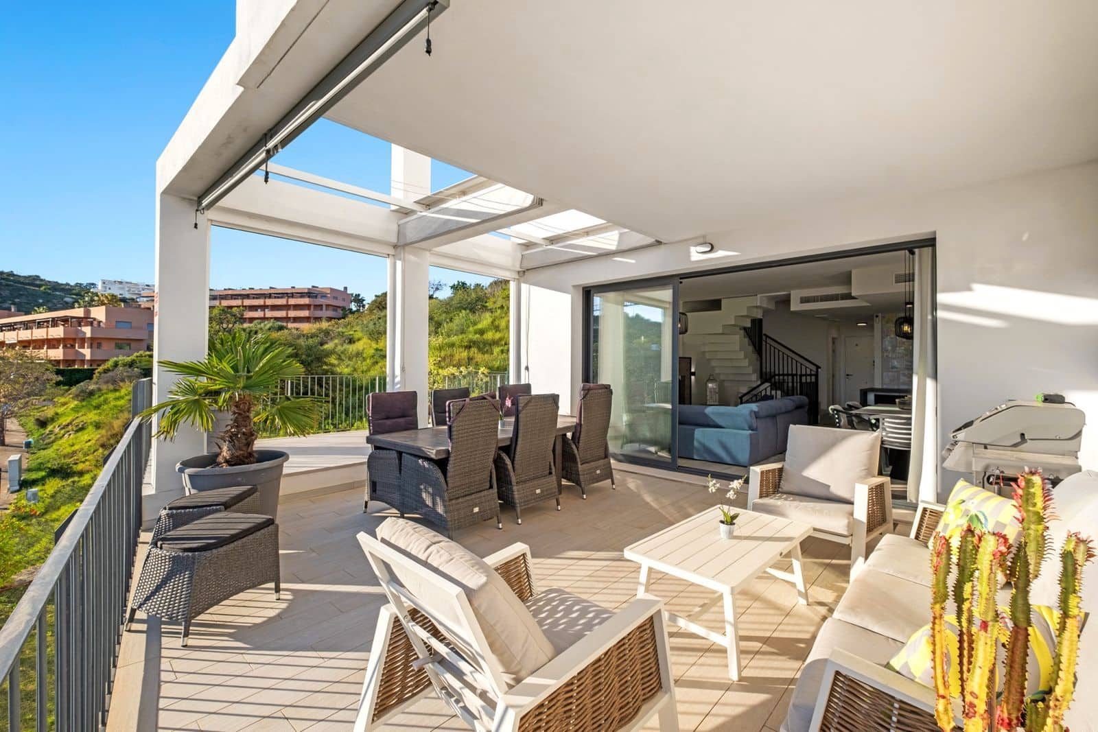 3 makuuhuone Omakotitalo myytävänä paikassa Manilva - 689 000 € (Ref: 9812198)