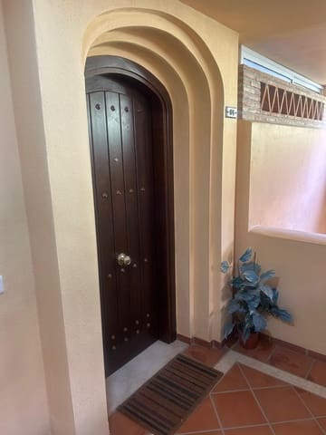 2 bedroom Apartment for sale in Elviria, Marbella - € 340,000 (Ref: 9812200)