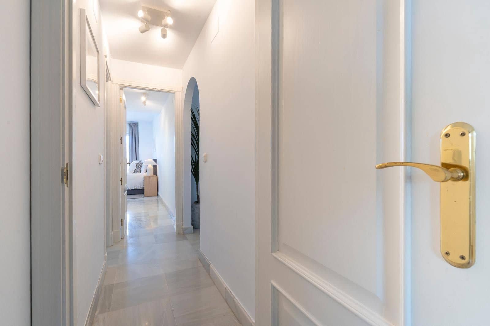 2 makuuhuone Huoneisto myytävänä paikassa Nueva Andalucia - 795 000 € (Ref: 9812202)