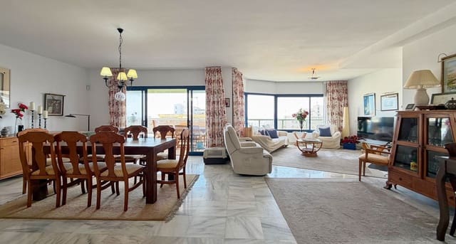 Apartamento de 4 habitaciones en Marbella en venta - 1.495.000 € (Ref: 9812203)