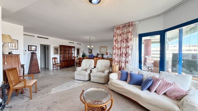 Apartamento de 4 habitaciones en Marbella en venta - 1.495.000 € (Ref: 9812203)