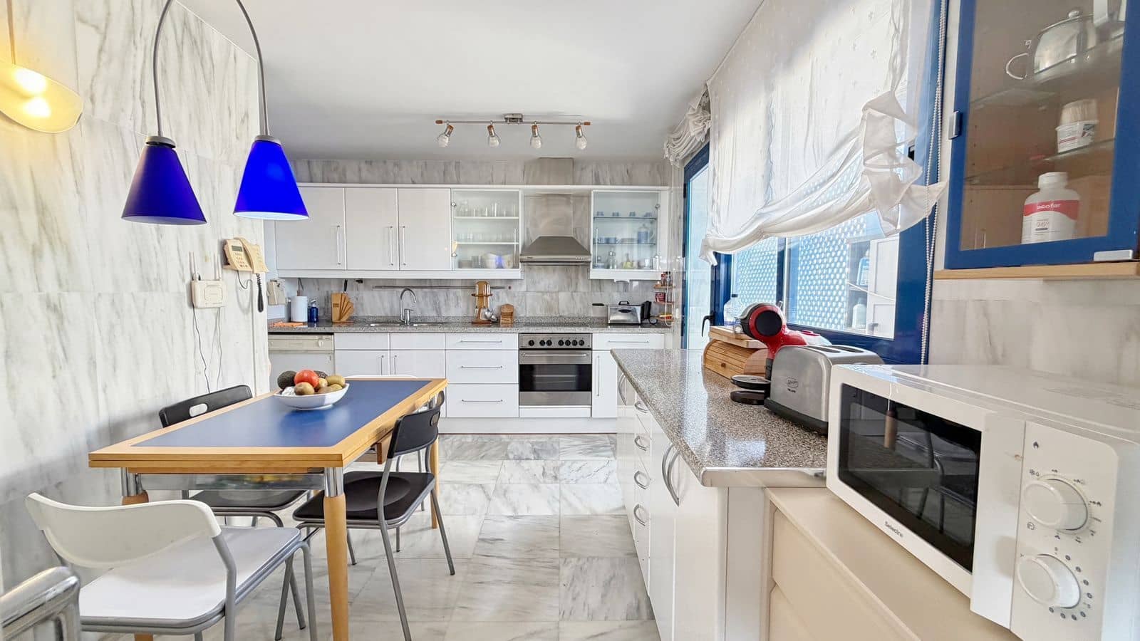 Apartamento de 4 habitaciones en Marbella en venta - 1.495.000 € (Ref: 9812203)