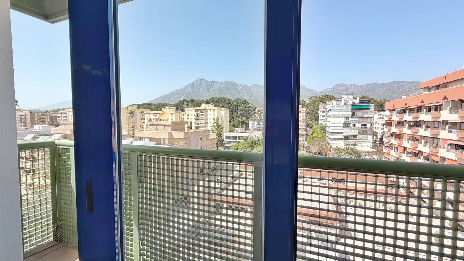 Apartamento de 4 habitaciones en Marbella en venta - 1.495.000 € (Ref: 9812203)
