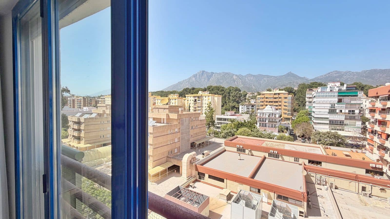 Apartamento de 4 habitaciones en Marbella en venta - 1.495.000 € (Ref: 9812203)