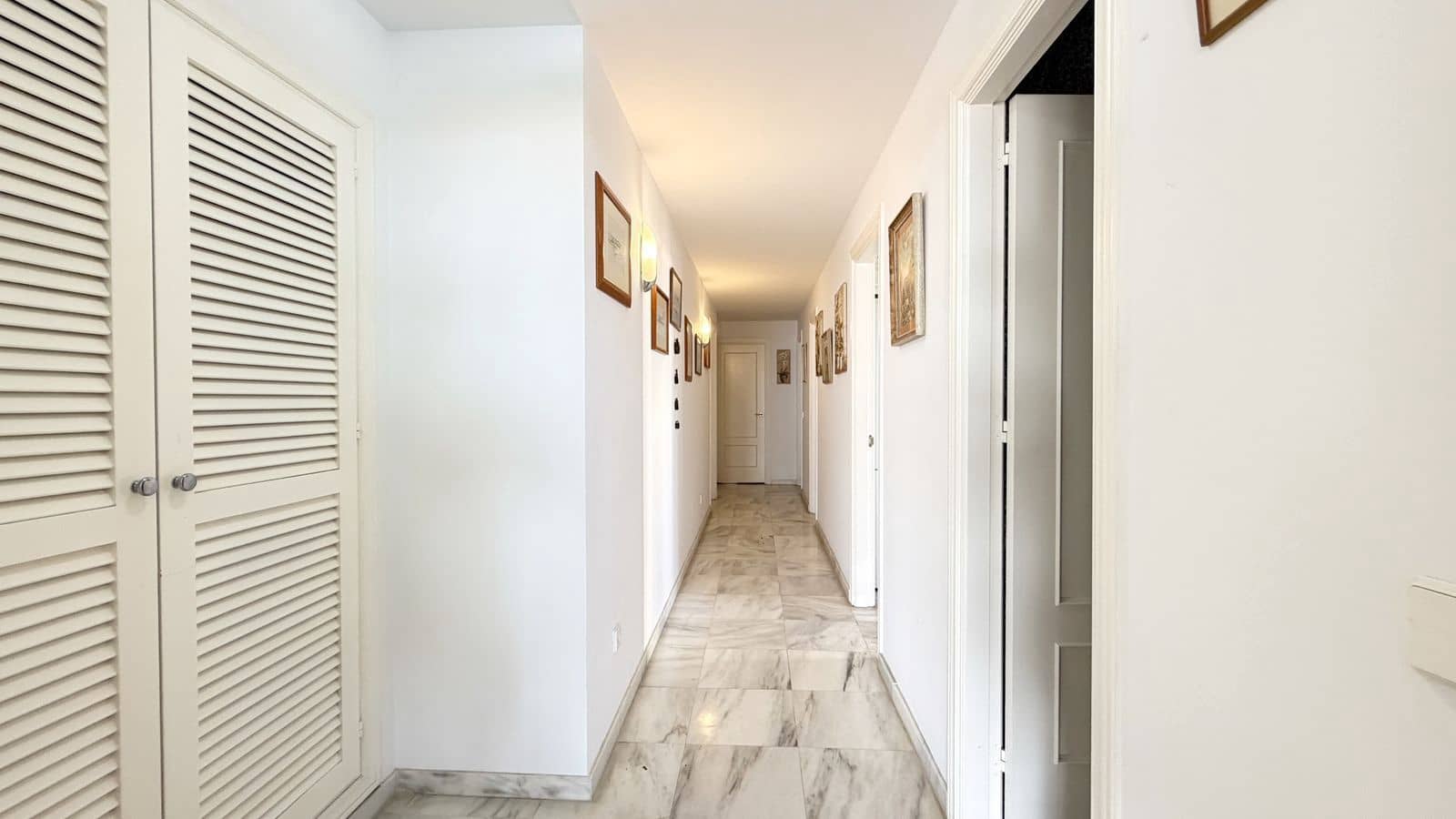 Apartamento de 4 habitaciones en Marbella en venta - 1.495.000 € (Ref: 9812203)