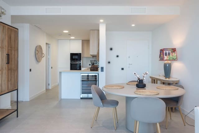 2 quarto Apartamento para venda em Los Monteros, Marbella - 595 000 € (Ref: 9812204)