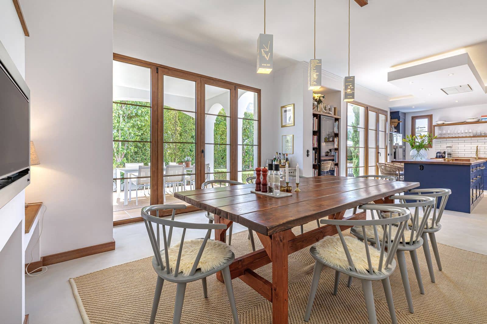 4 soveværelse Villa til salg i Estepona - € 1.690.000 (Ref: 9812205)