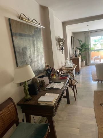 2 sovrum Lägenhet till salu i Golden Mile, Marbella - 487 000 € (Ref: 9812207)