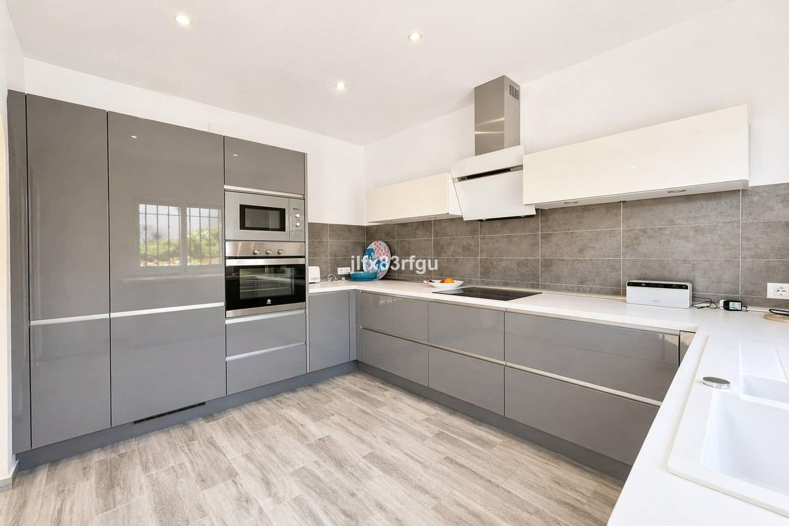 4 Zimmer Villa zu verkaufen in Riviera del Sol - 995.000 € (Ref: 9812208)