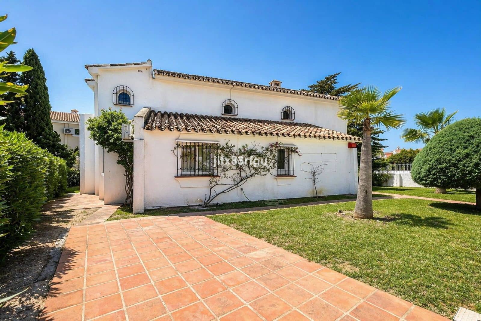 4 Zimmer Villa zu verkaufen in Riviera del Sol - 995.000 € (Ref: 9812208)