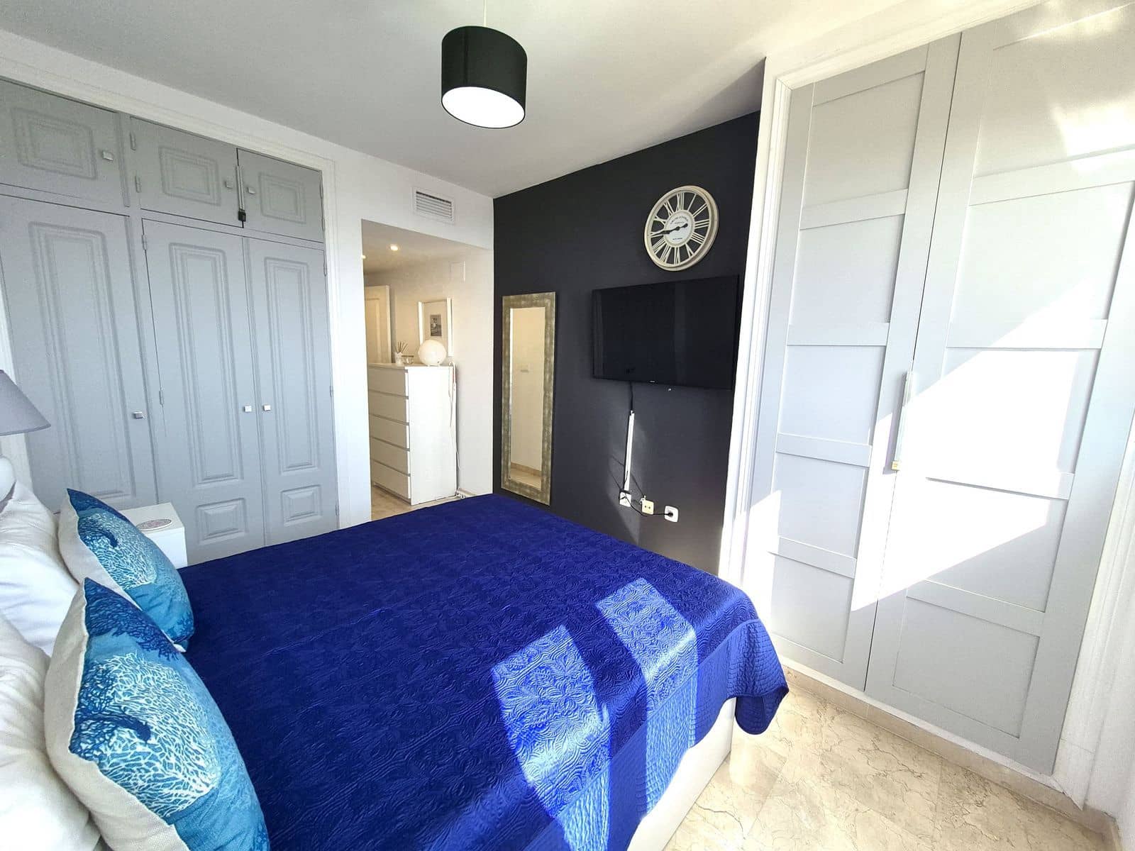 2 camera da letto Attico in vendita in La Duquesa / Puerto de la Duquesa - 320.000 € (Rif: 9812216)