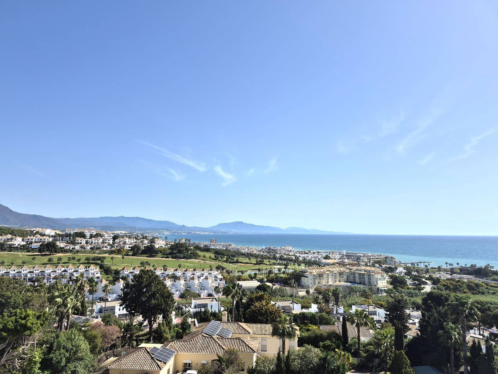 2 camera da letto Attico in vendita in La Duquesa / Puerto de la Duquesa - 320.000 € (Rif: 9812216)