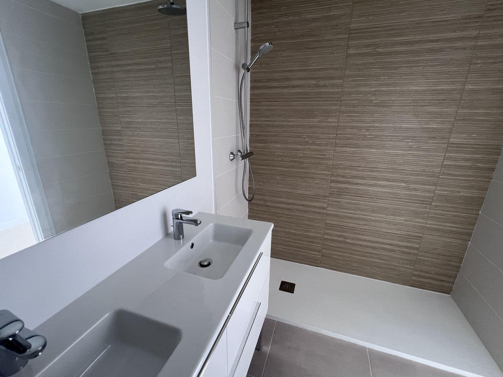 3 bedroom Penthouse for sale in Malaga city - € 595,000 (Ref: 9812222)