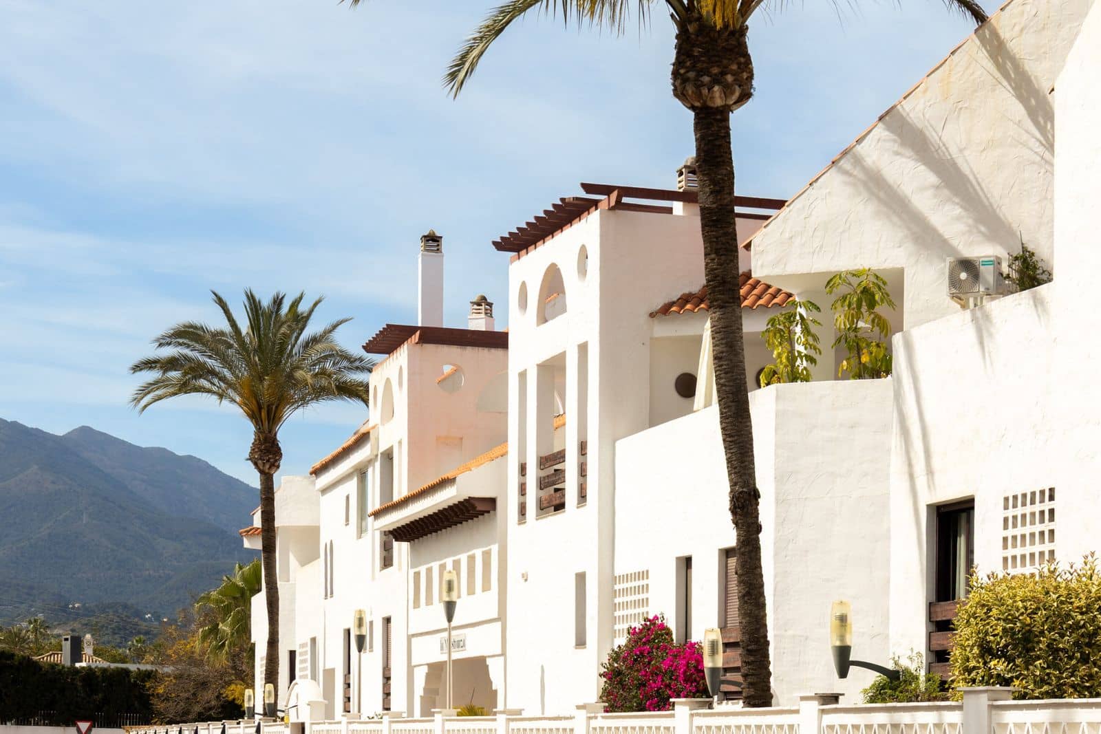 4 Zimmer Penthouse zu verkaufen in Nueva Andalucia - 1.050.000 € (Ref: 9812223)