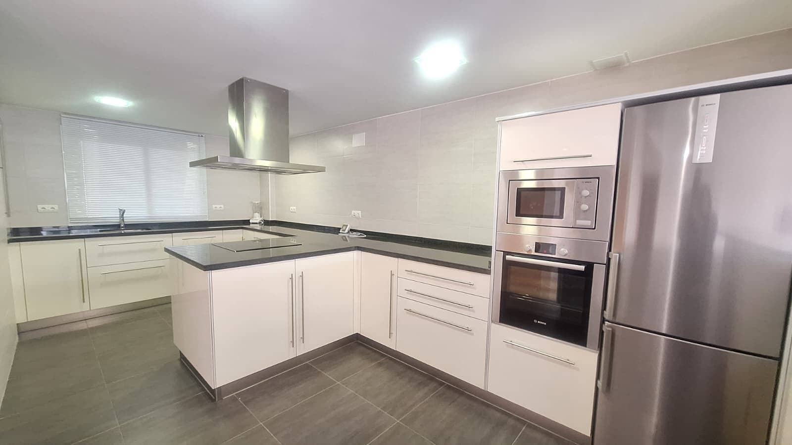 3 camera da letto Attico in vendita in Guadalmina - 610.000 € (Rif: 9812224)