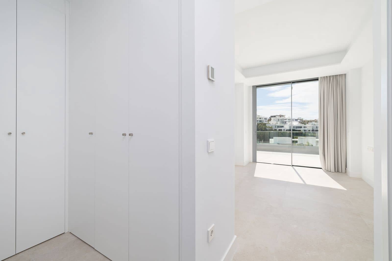 3 bedroom Penthouse for sale in Marbella - € 1,495,000 (Ref: 9812228)