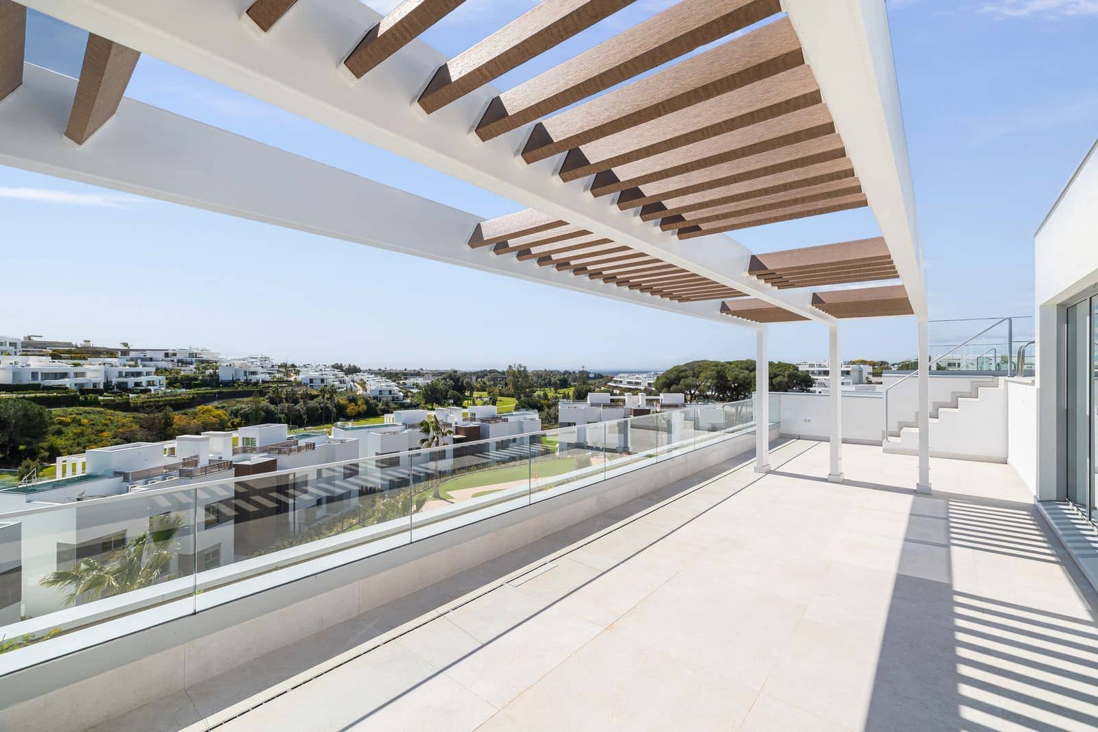 3 bedroom Penthouse for sale in Marbella - € 1,495,000 (Ref: 9812228)