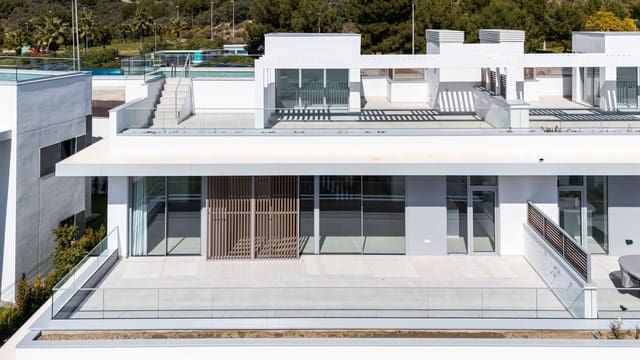 3 bedroom Penthouse for sale in Santa Clara, Marbella - € 1,495,000 (Ref: 9812228)